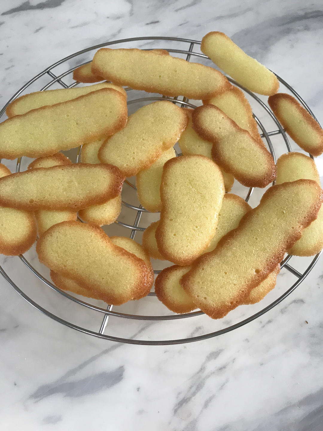 香脆法式经典猫舌头饼干|简单快手|消耗蛋白