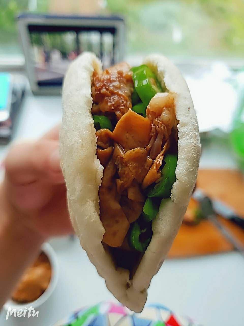 肉夹馍