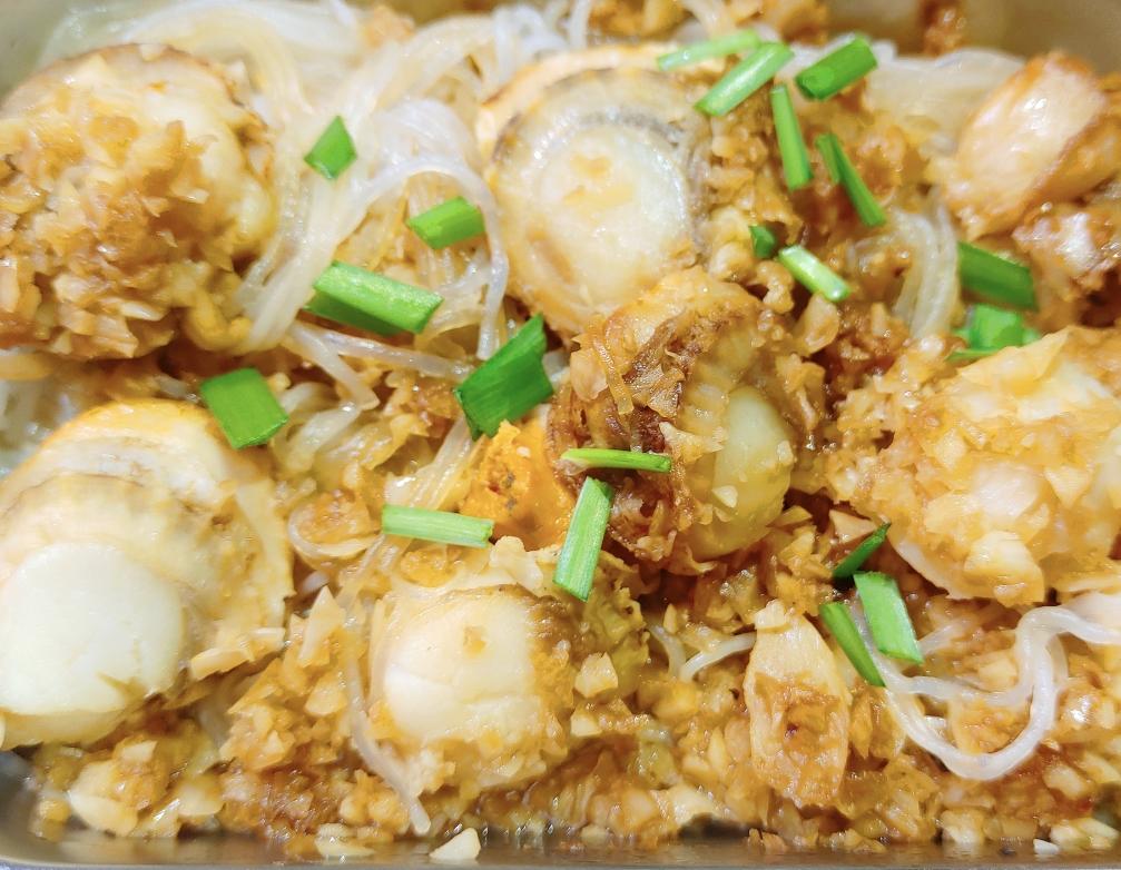 蒜蓉粉丝蒸扇贝