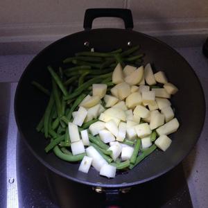 芸豆炖土豆的做法 步骤6