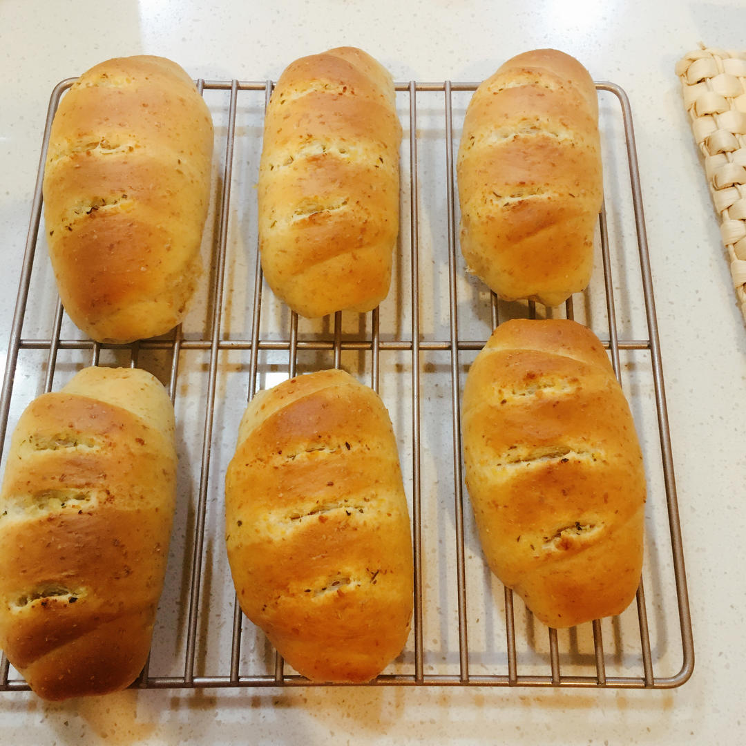 早餐肠仔包-90分钟超快手香肠面包教程