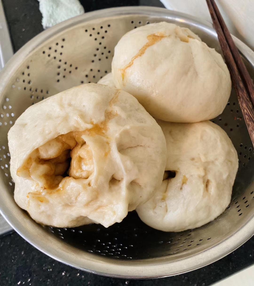 圆白菜猪肉包子