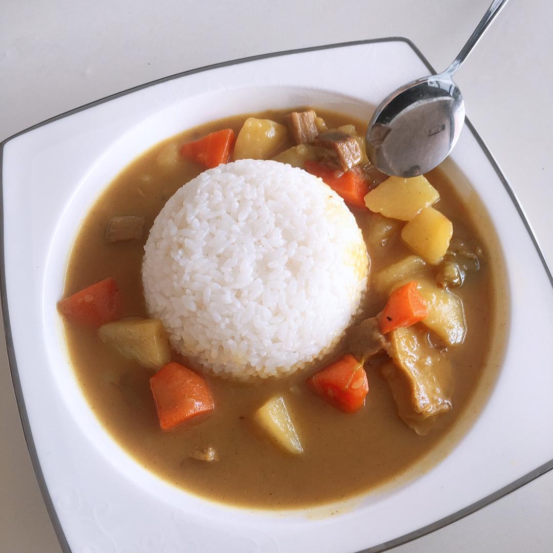 咖喱牛肉饭