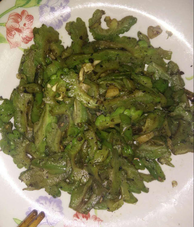 干煸苦瓜
