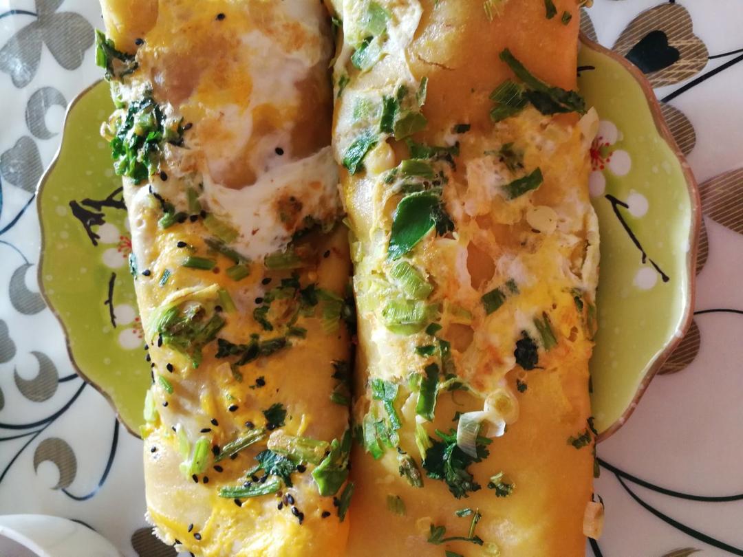 煎饼果子~~附面糊、薄脆、酱料做法，软糯香脆，跟买的一样口味，但干净的多的多