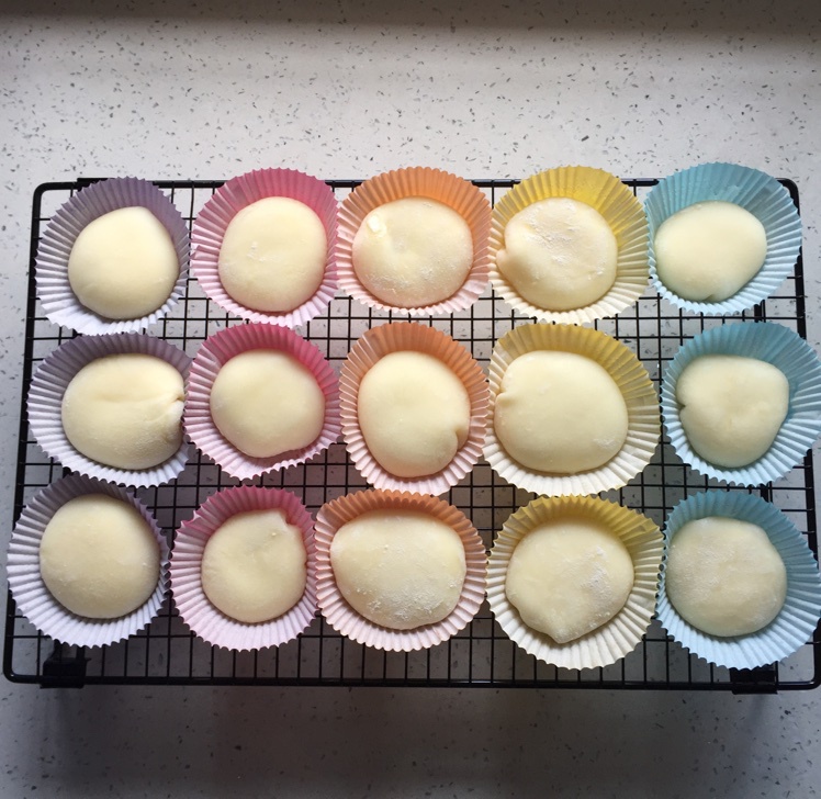 腹黑白胖子——奥利奥雪媚娘