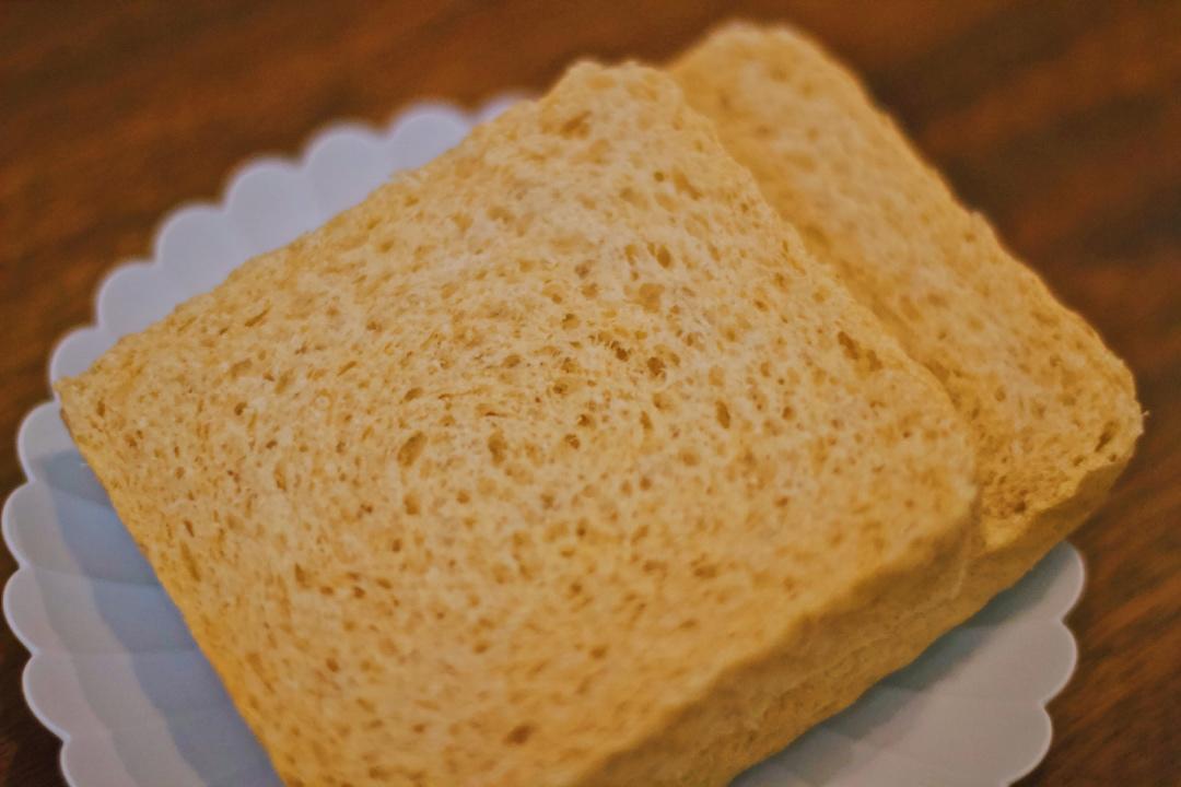 高纤低脂的全麦核桃吐司
