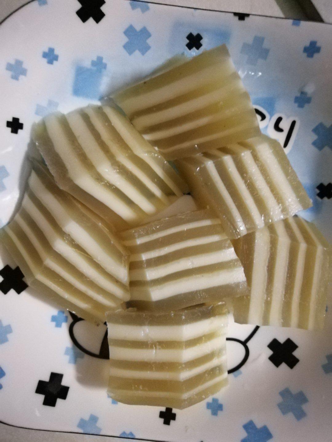 Q弹椰汁千层糕（马蹄糕）