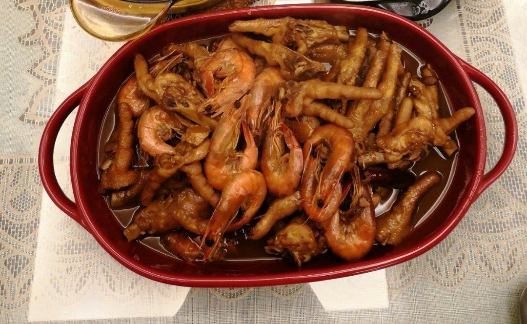 胖哥俩大虾鸡爪煲
