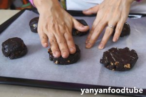 三重巧克力曲奇饼干 Triple Chocolate Cookies的做法 步骤8