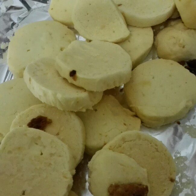 蓝色宝贝2做的酥松无比的木薯饼干