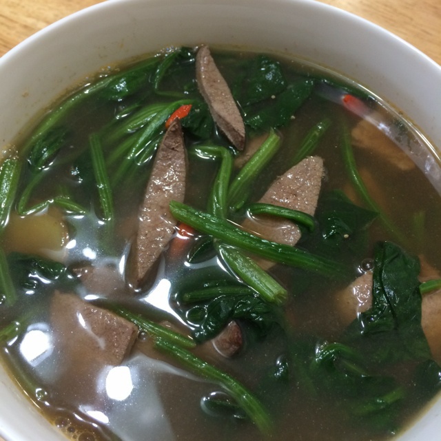 菠菜猪肝汤