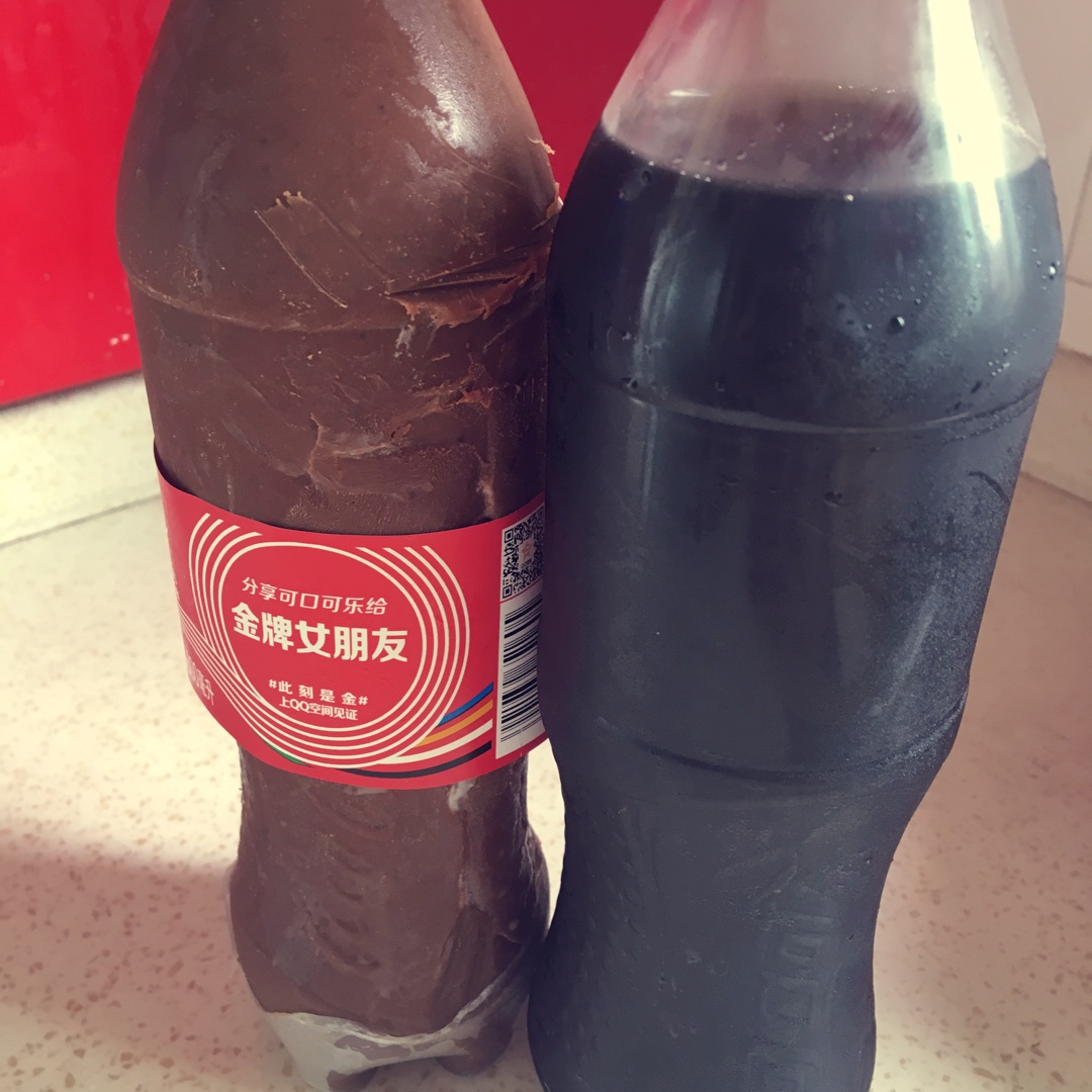 爆红的可乐冰淇淋蛋糕