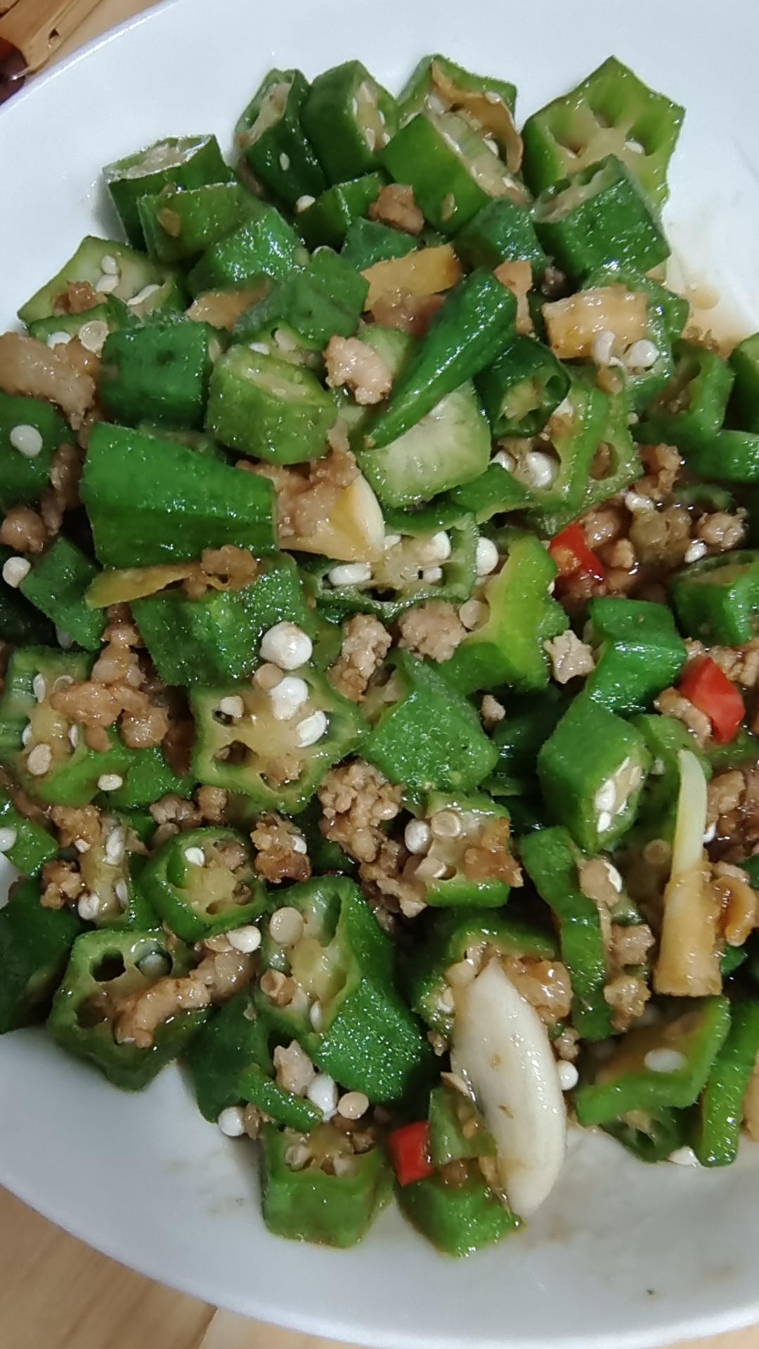 秋葵炒肉(超下饭！)