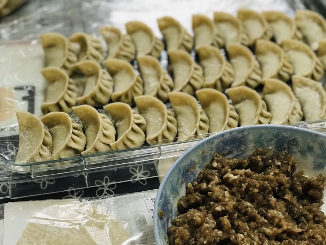 详解最好吃的外焦里嫩牛肉锅贴