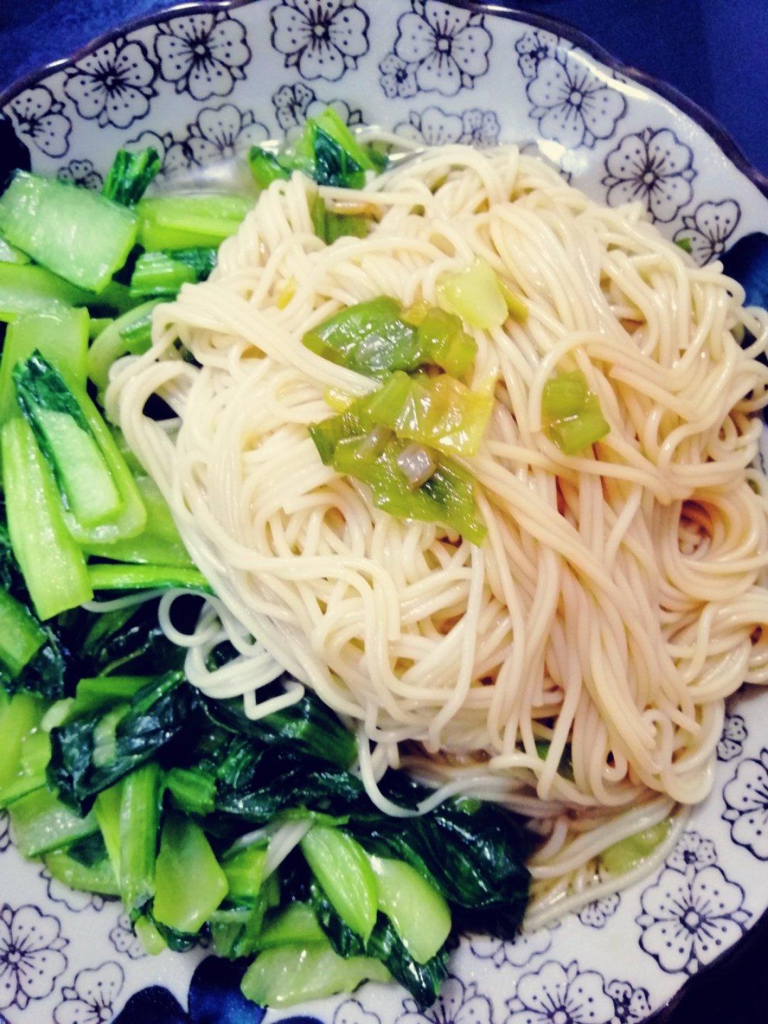 10分钟搞定的一碗葱油拌面