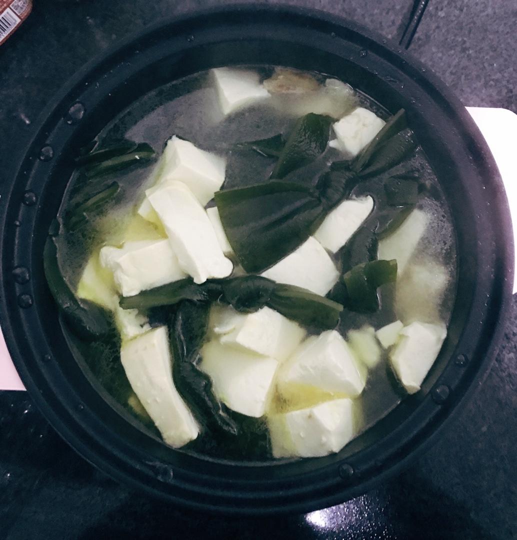 海带豆腐汤