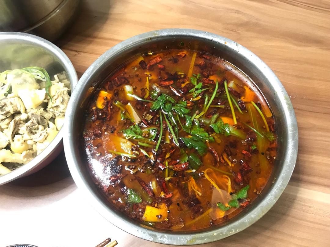 麻辣鲜香毛血旺