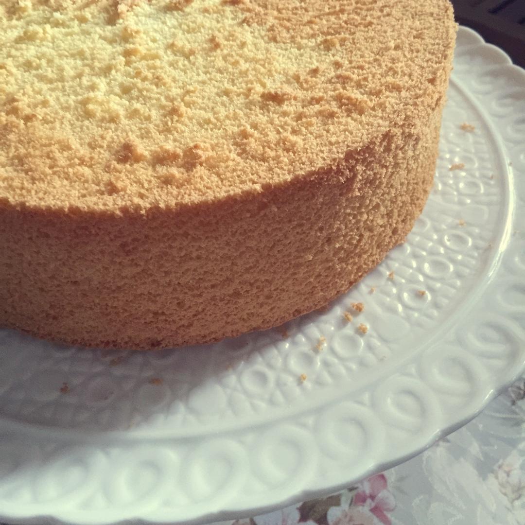 简单好做的8寸戚风蛋糕