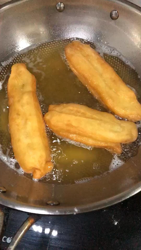 酥软小油条（早餐）