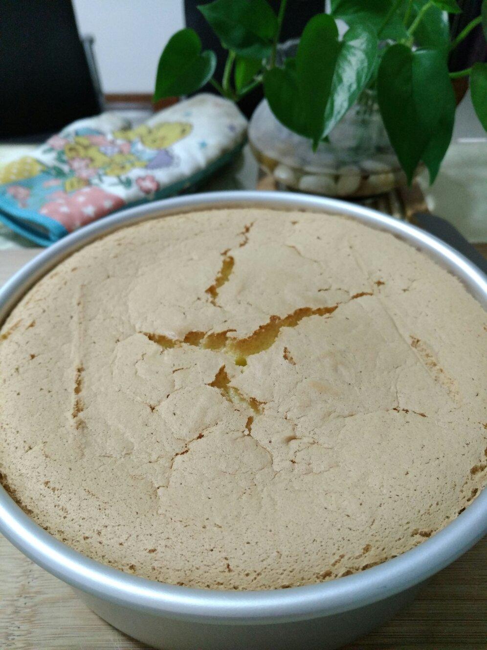 步骤最全面的戚风蛋糕（八寸）做法，成功率高！