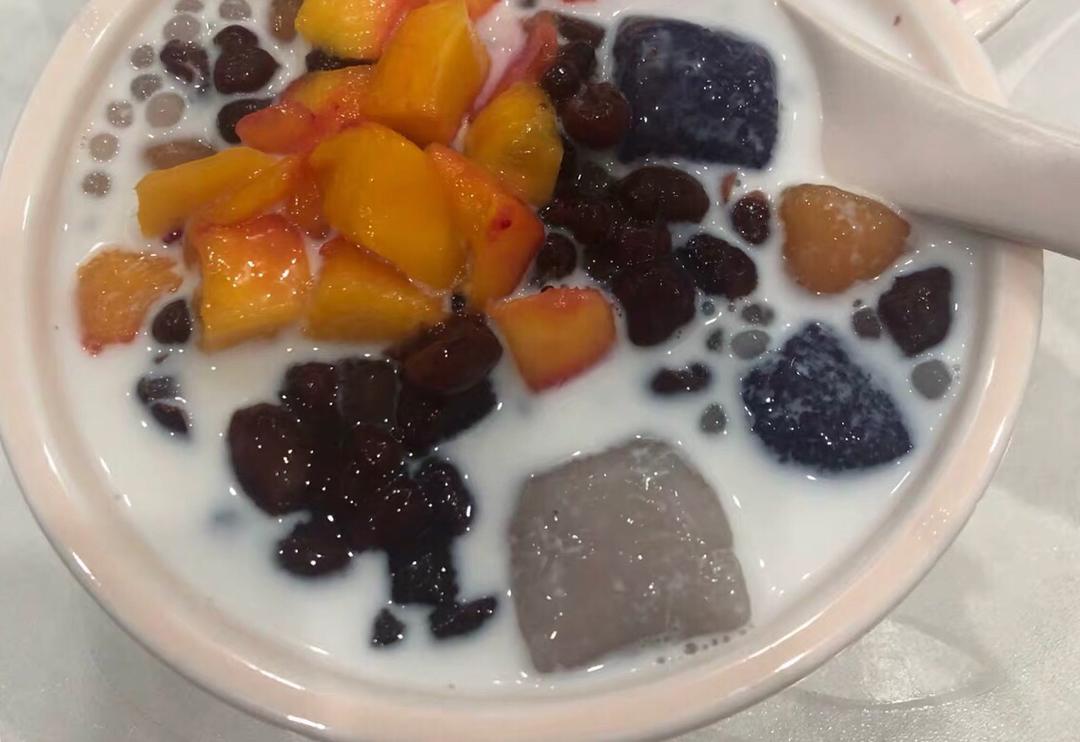 纯果蔬色彩芋圆