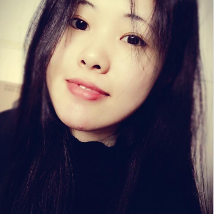 爱捣蛋的小女孩
