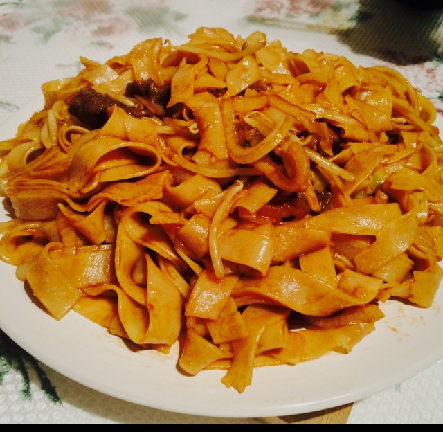 牛肉炒河粉