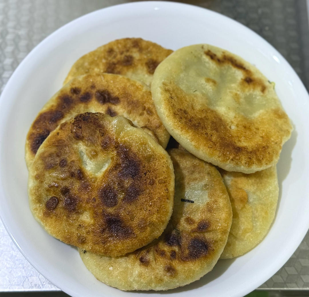 皮薄如纸的韭菜馅饼|免揉面法