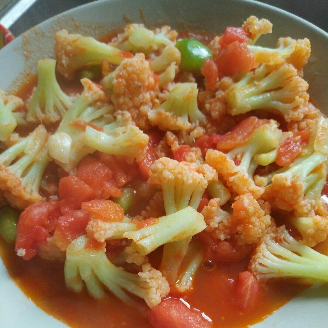 拉拉的妈咪做的西红柿炒菜花