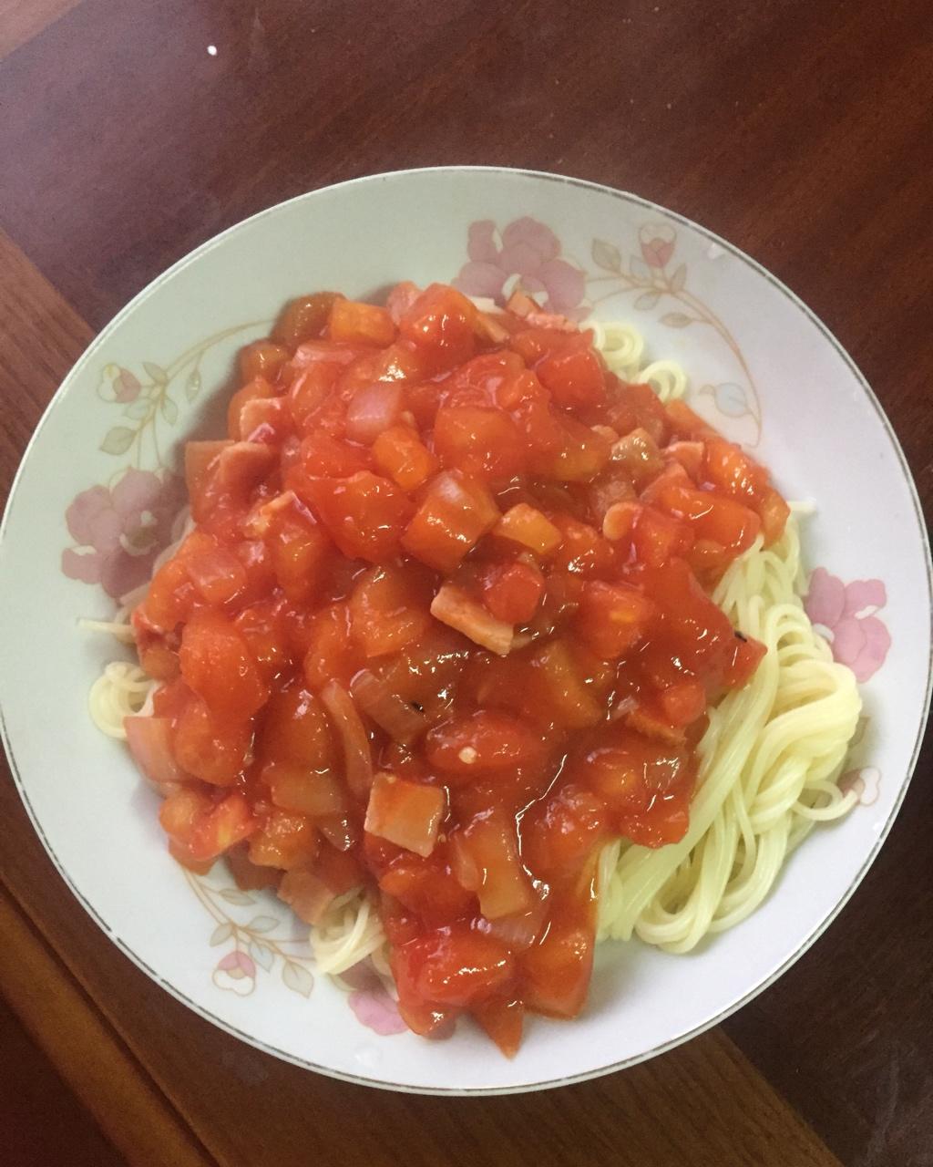 番茄意大利面
