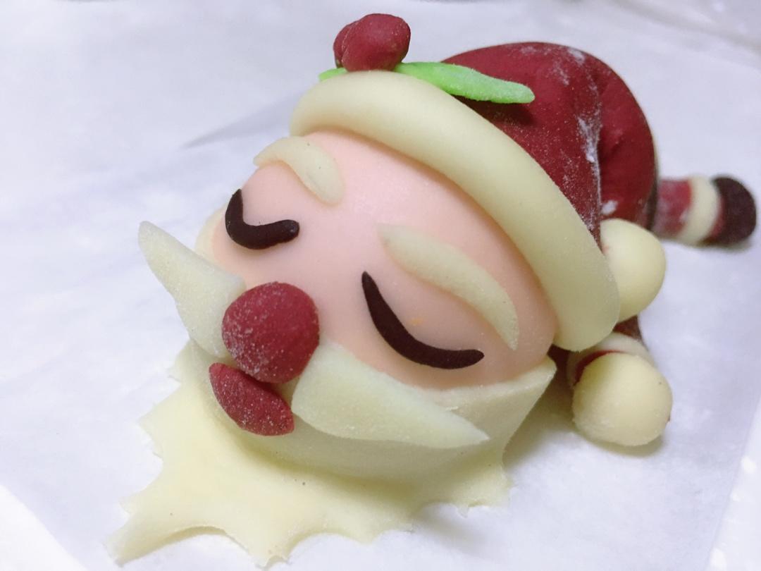 ”摔富”版圣诞老人卡通馒头