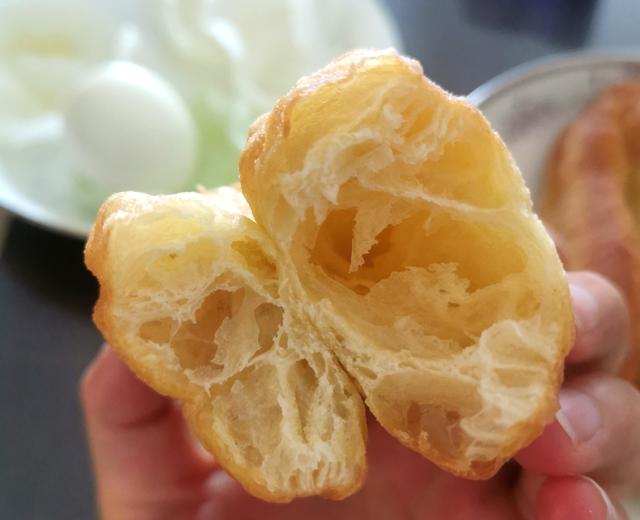 油条!成功啦! 有泡打粉不怕不怕咋也比外面的健康对吧的做法