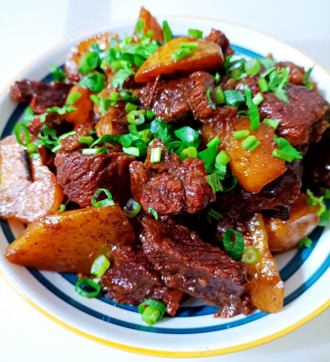 栾导做的土豆炖牛肉