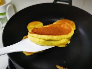 无糖无油香蕉牛油果松饼duang（宝宝辅食、减肥食谱）的做法 步骤7