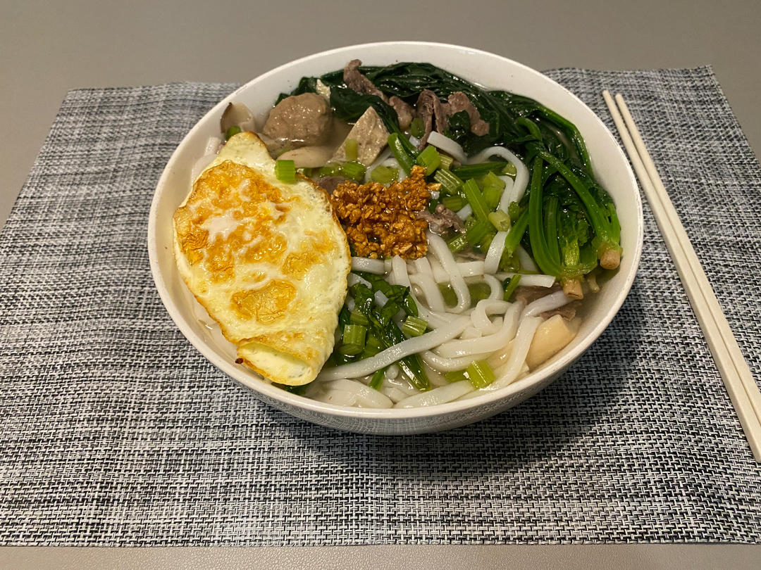 地道的潮州人手把手教你煮潮式粿条汤