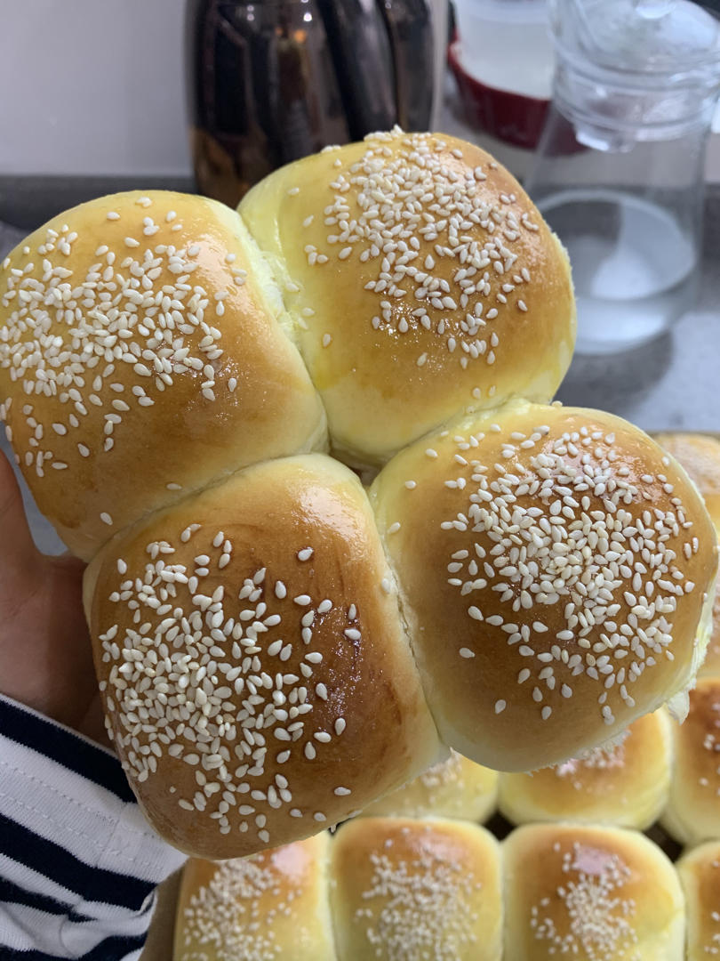 🥛超简单快手，柔软拉丝，一次发酵，牛奶小餐包