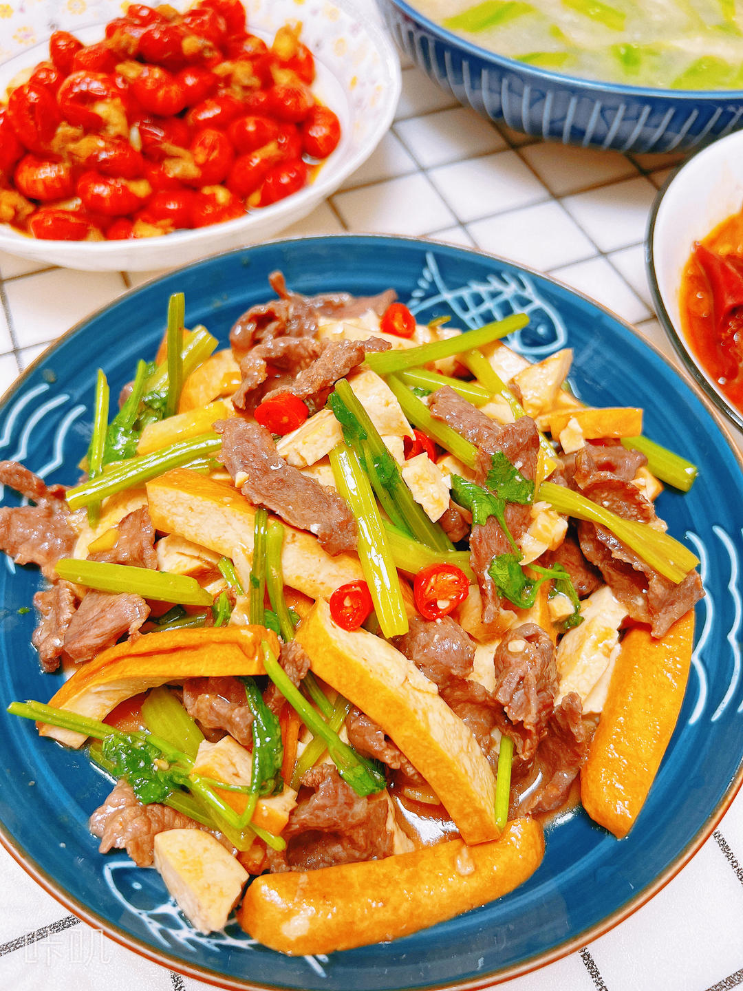 小炒牛肉（肉嫩味香）