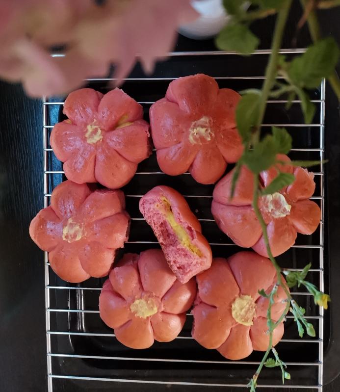 🔥快手自制奶黄馅儿樱花面包🌸一次发酵直接整形，无需手套膜，松软可口，奶香味浓郁