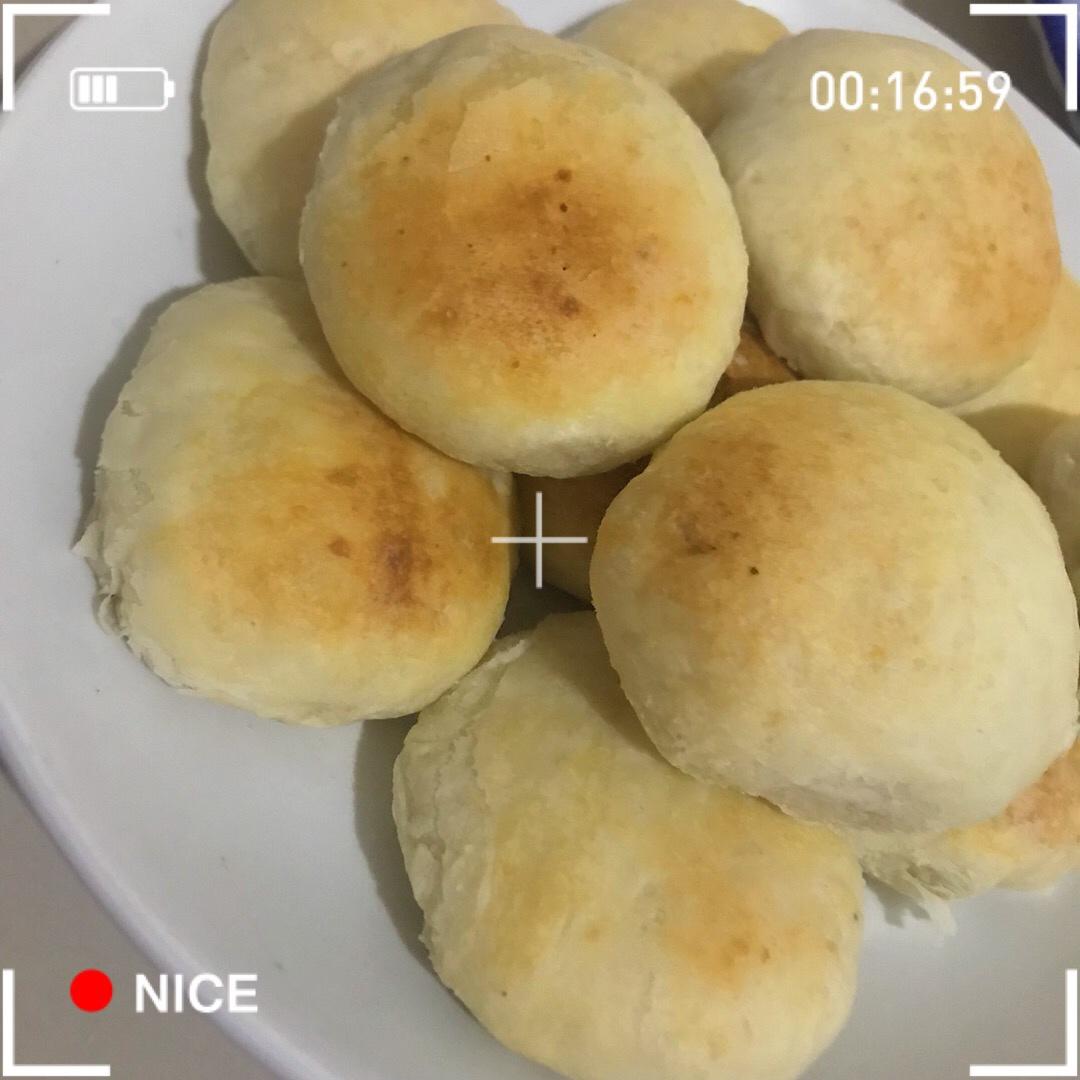 酥皮绿豆饼   酥得掉渣渣