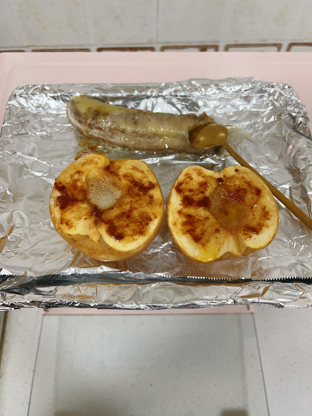 冬日肉桂烤苹果