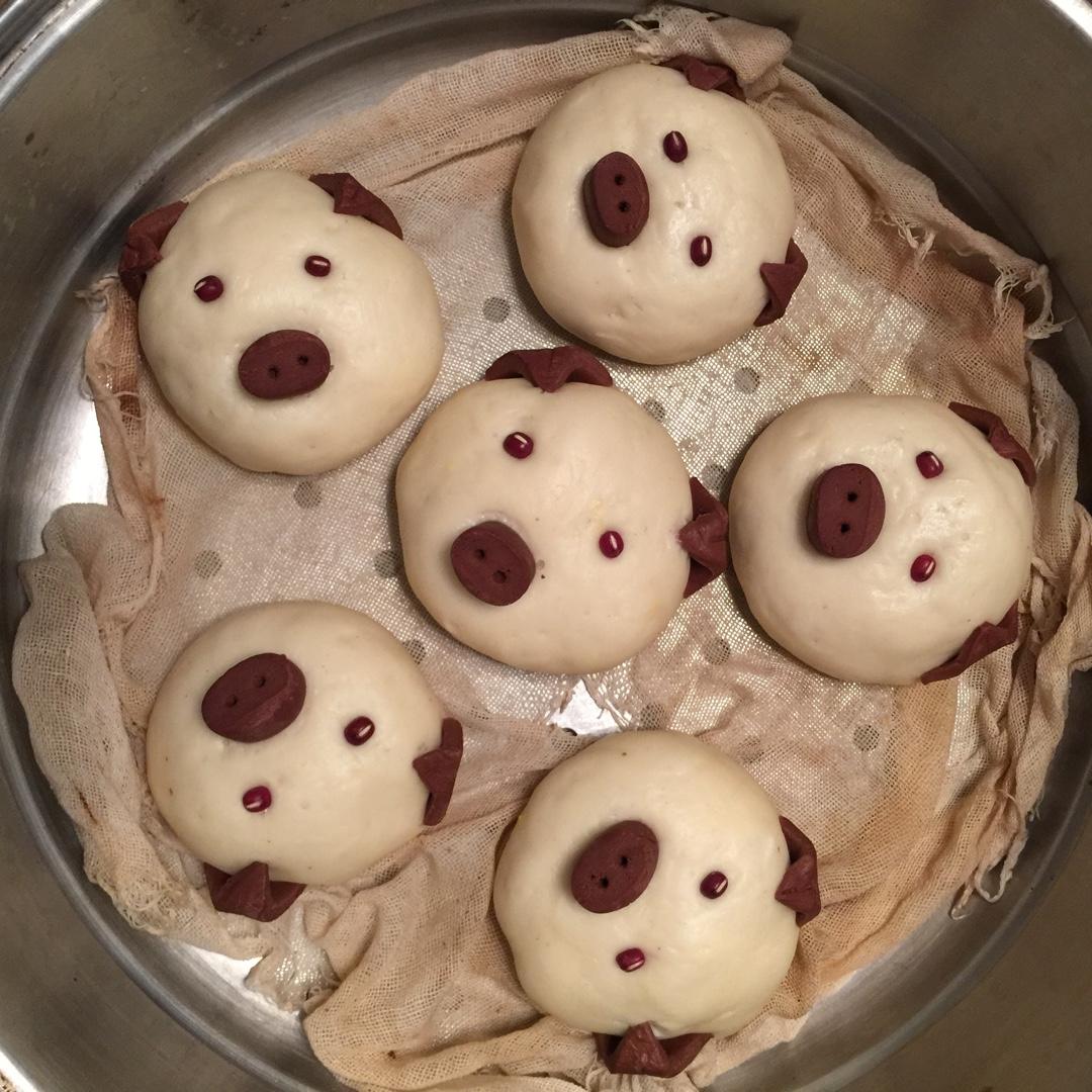小猪奶黄包