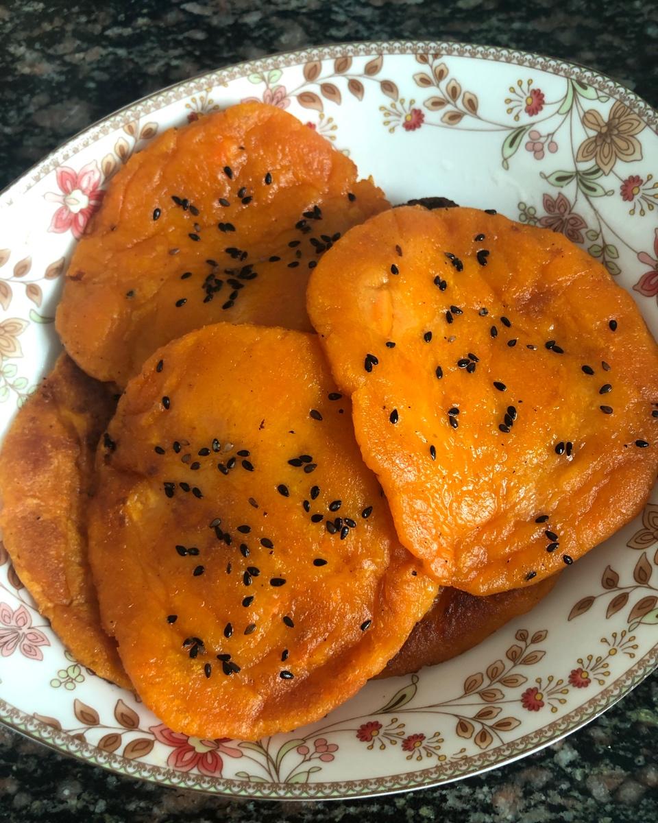 红薯饼（俗称地瓜饼）