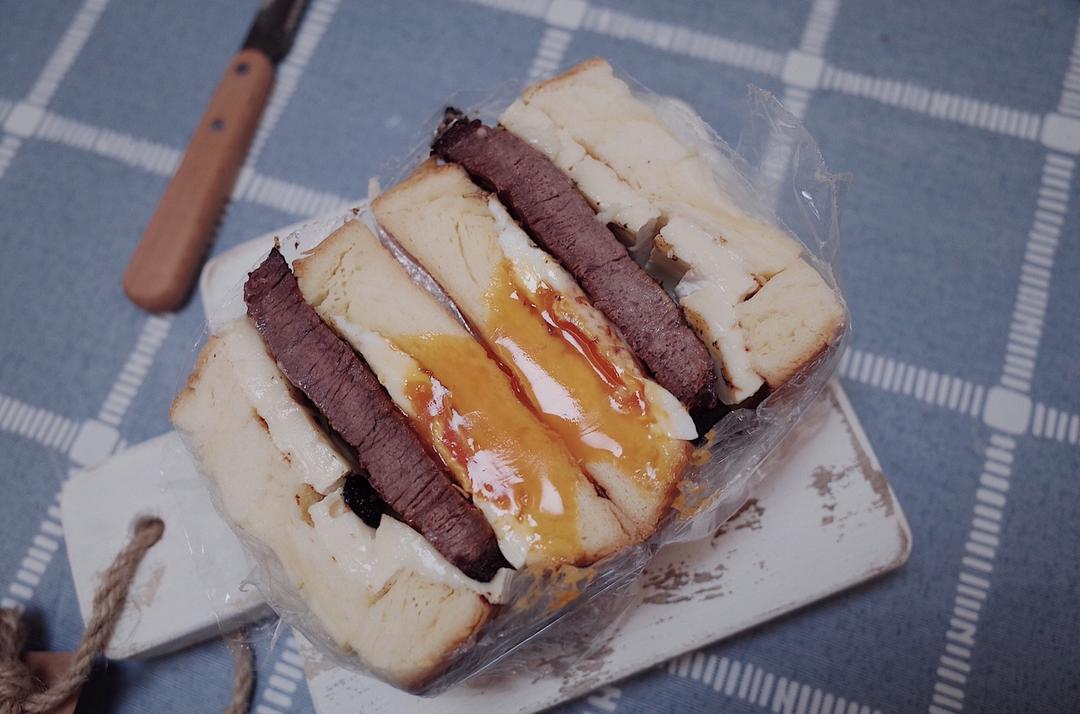 #太阳谷 SUN VALLEY#—牛排厚切三明治