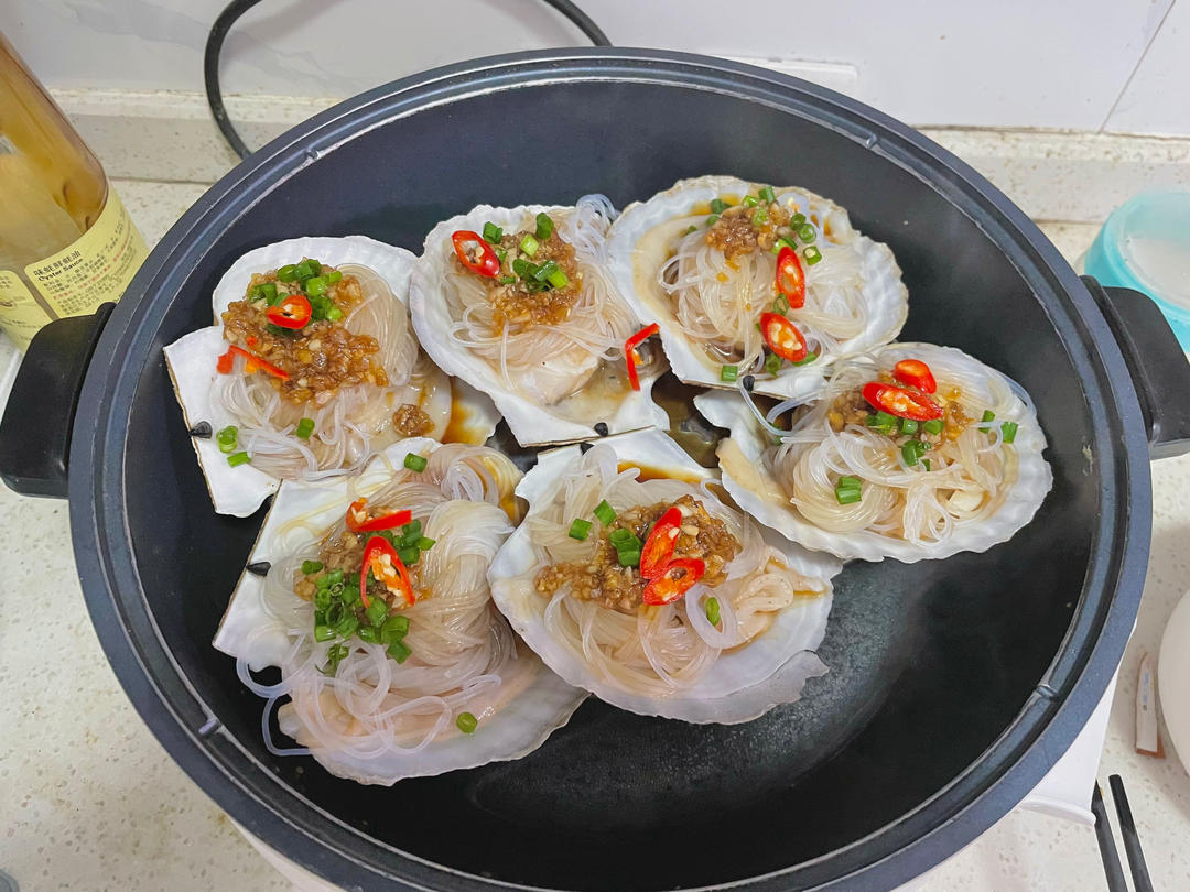 零失败的蒜蓉粉丝蒸扇贝