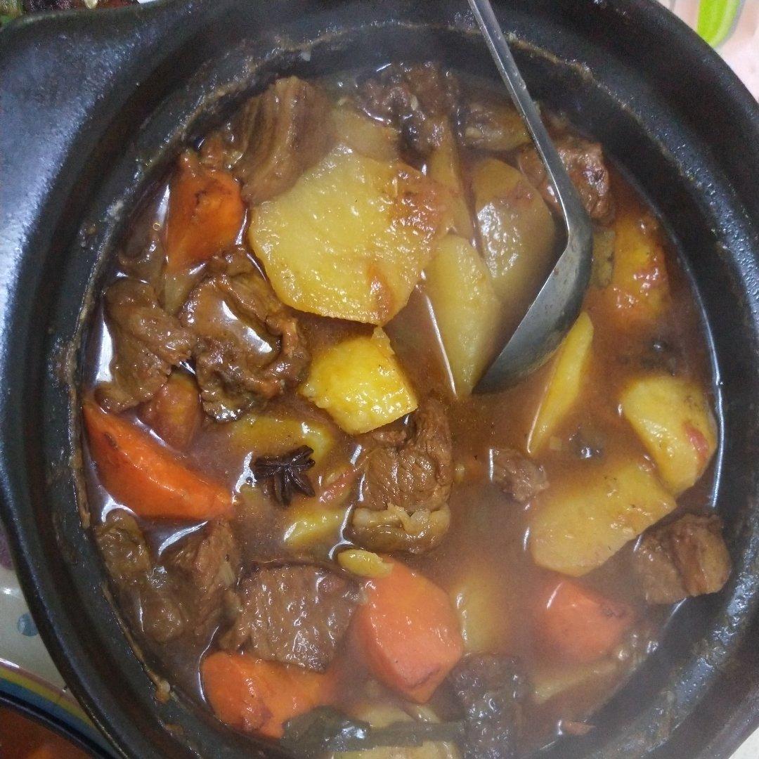 番茄土豆炖牛腩
