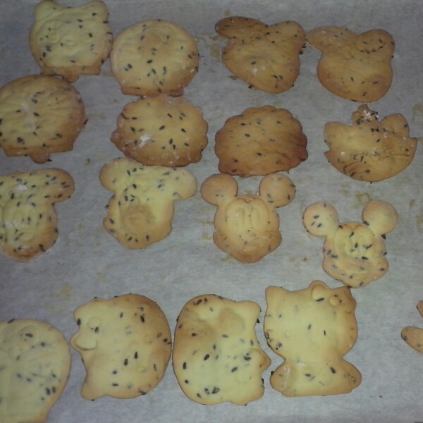 黑芝麻咸香饼干