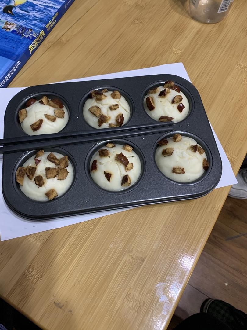 千人糕                          （松软Q弹的米发糕）