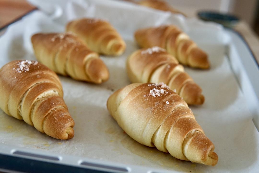 盐面包 美美的日系可颂 海盐卷 的做法步骤图 这是呆呆的小号 下厨房