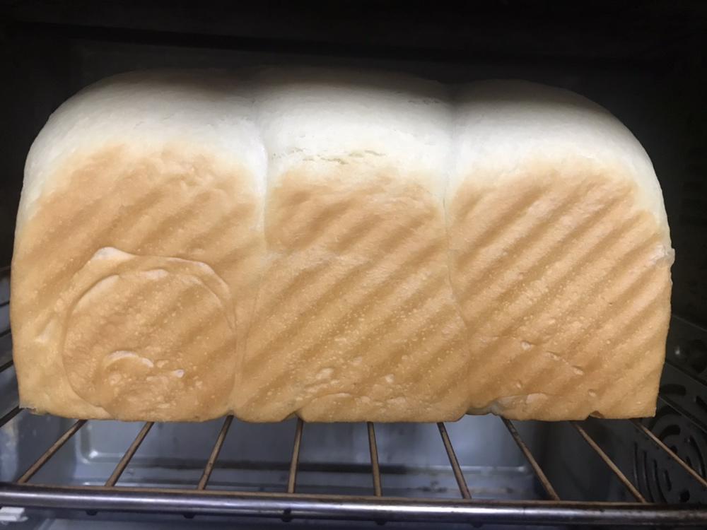 手撕鲜奶蛋白吐司